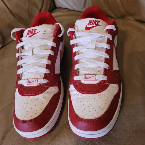NIKE LOW TOP SHOES - Picture 2 of 5